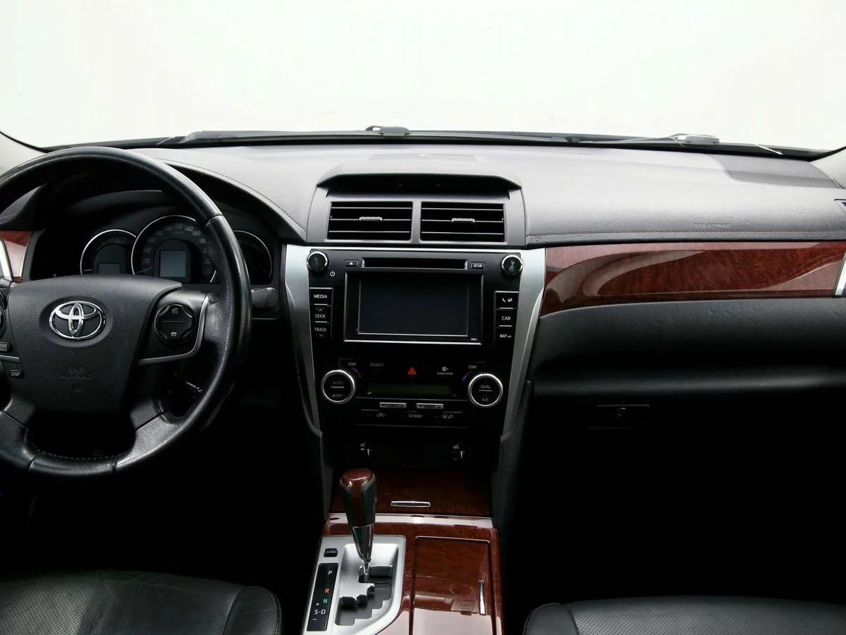 Toyota Camry 2013 2.5 AT (181 л.с.)  c пробегом - фото 15
