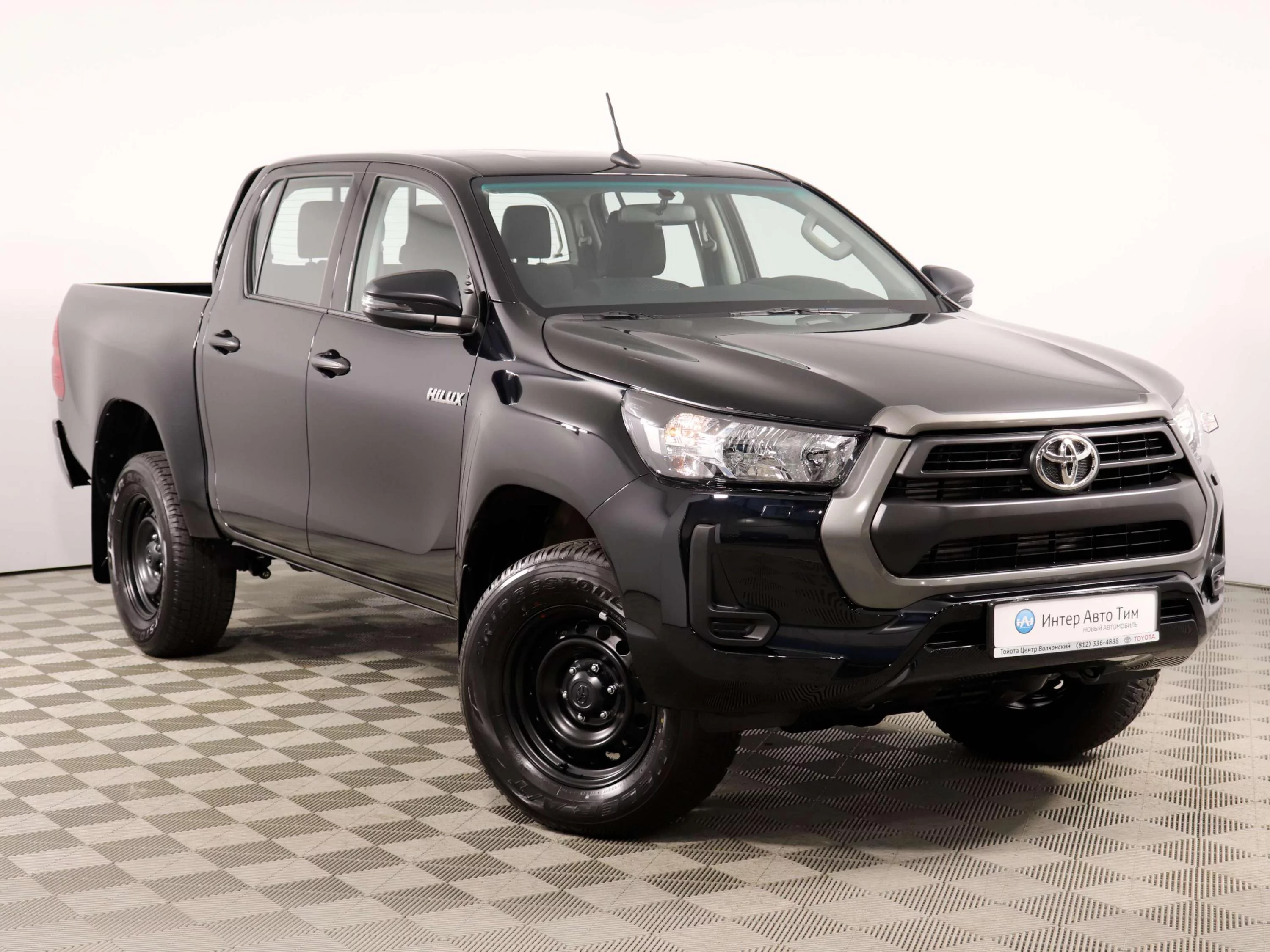 Toyota Hilux 2.4d MT (150 л.с.) 4WD, VIII поколение Рестайлинг, Черный  (продано) – заказ №92265