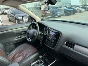Mitsubishi Outlander 2018 2.0 CVT (146 л.с.) 4WD Invite c пробегом - фото 6