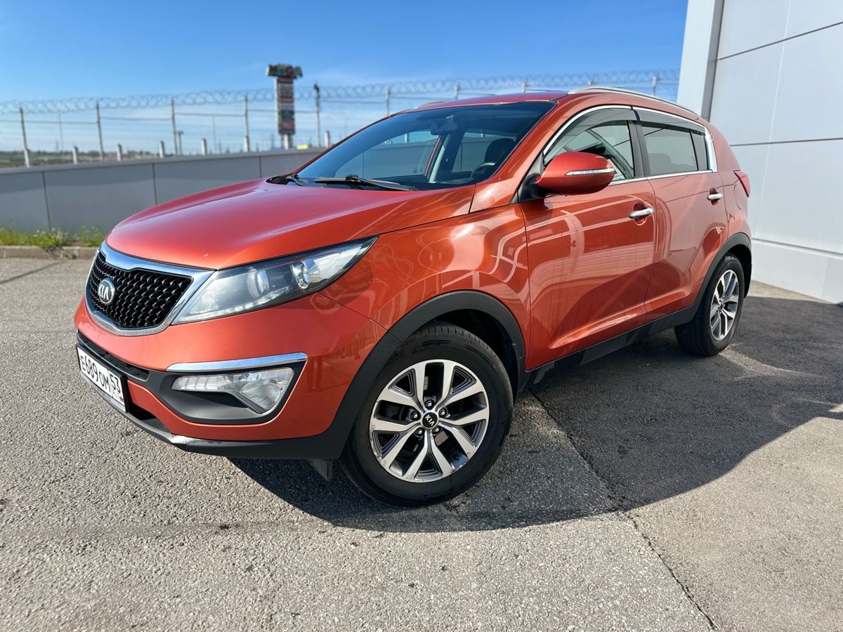 Kia Sportage 2.0 AT (150 л.с.), 2014, III поколение Рестайлинг, Оранжевый с  пробегом - купить в Санкт Петербурге у официального дилера ИАТ