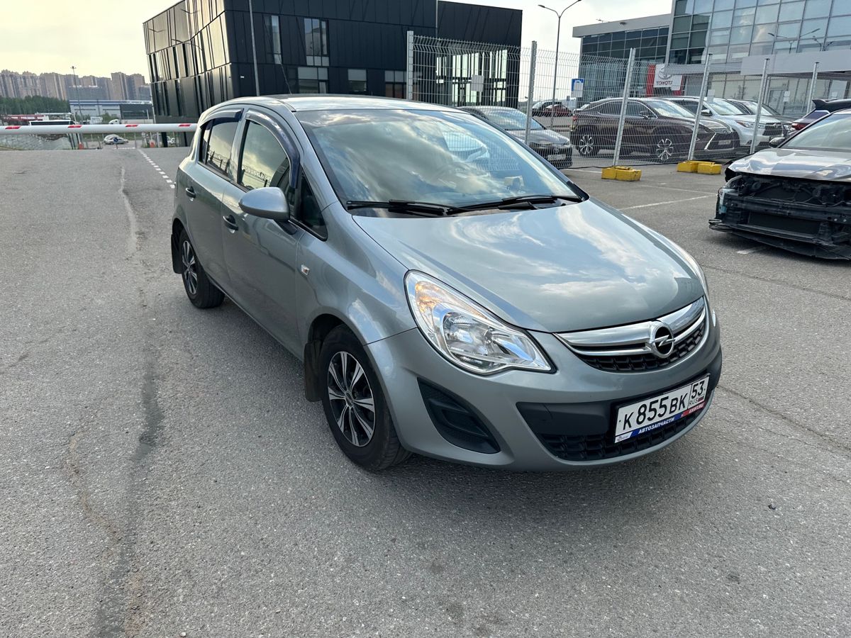 Opel Corsa 1.2 MT (85 л.с.), 2013, D поколение Рестайлинг II, Серебристый с  пробегом - купить в Санкт Петербурге у официального дилера ИАТ