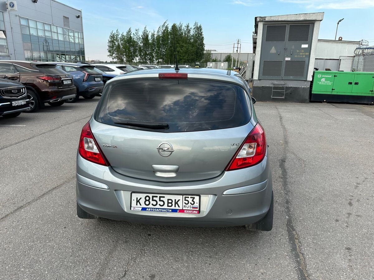 Opel Corsa 1.2 MT (85 л.с.), 2013, D поколение Рестайлинг II, Серебристый с  пробегом - купить в Санкт Петербурге у официального дилера ИАТ