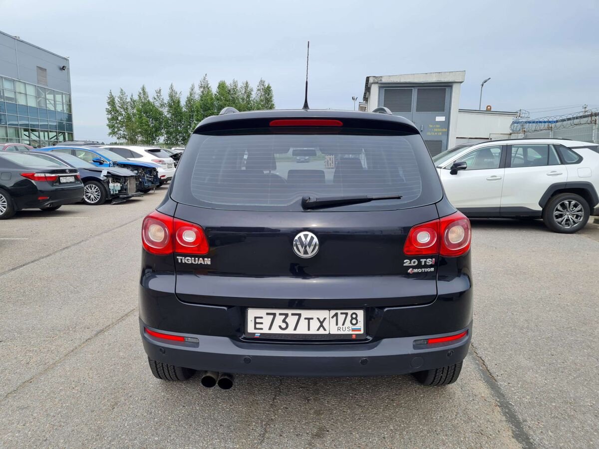 Volkswagen Tiguan 2.0 AT (170 л.с.) 4WD, 2011, I поколение, Черный с  пробегом - купить в Санкт Петербурге у официального дилера ИАТ