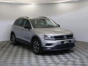 Volkswagen Tiguan 2019 1.4 AMT (150 л.с.) 4WD CONNECT (2019) c пробегом - фото 3
