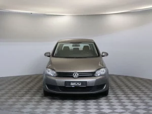 Volkswagen Golf Plus 2013 1.2 AMT (105 л.с.) Trendline c пробегом - фото 2