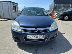 Opel Astra 2010 1.8 AT (140 л.с.) Cosmo c пробегом - фото 2