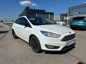 Ford Focus 2019 1.6 AMT (125 л.с.) White and Black c пробегом - фото 3