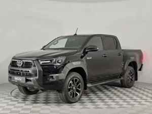 Новый Toyota Hilux 2022 2.8d AT (200 л.с.) 4WD Black Onyx  - фото 1