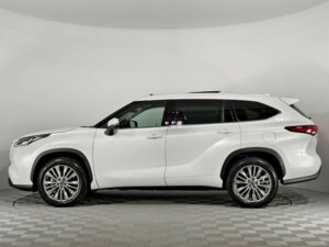 Новый Toyota Highlander 2024  - фото 8