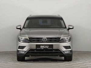 Volkswagen Tiguan 2017 2.0 AMT (220 л.с.) 4WD Highline c пробегом - фото 2