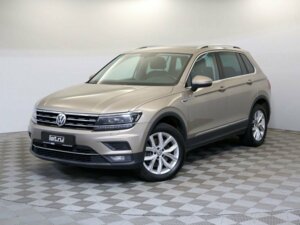 Volkswagen Tiguan 2018 2.0 AMT (180 л.с.) 4WD Highline c пробегом - фото 1