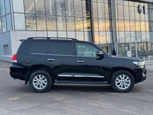 Toyota Land Cruiser 2018 4.5d AT (249 л.с.) 4WD Люкс Safety (7 мест) c пробегом - фото 4