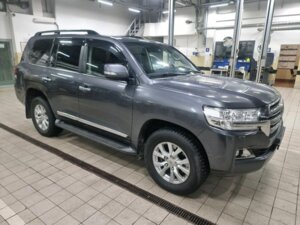 Toyota Land Cruiser 2015 4.6 AT (309 л.с.) 4WD Люкс Safety (5 мест) c пробегом - фото 5