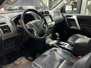 Toyota Land Cruiser Prado 2019 4.0 AT (249 л.с.) 4WD Престиж c пробегом - фото 3