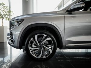 Новый Geely Monjaro 2025 2.0 AT (238 л.с.) 4WD Flagship  - фото 1