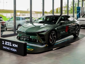 Новый Exlantix Exlantix ES 2025 1.5hyb AT (469 л.с.) 4WD GG  - фото 1