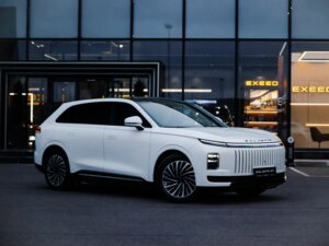 Новый Exlantix Exlantix ET 2025 1.5hyb AT (469 л.с.) 4WD Top  - фото 3