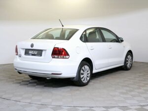 Volkswagen Polo 2016 1.6 AT (110 л.с.) Highline 15-18 c пробегом - фото 5