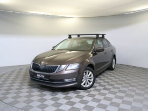 Skoda Octavia 2017 1.4 AMT (150 л.с.) Hockey Edition c пробегом - фото 1