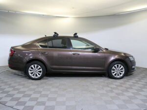 Skoda Octavia 2017 1.4 AMT (150 л.с.) Hockey Edition c пробегом - фото 4