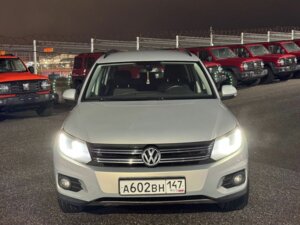 Volkswagen Tiguan 2013 2.0 AT (170 л.с.) 4WD Adventure c пробегом - фото 2