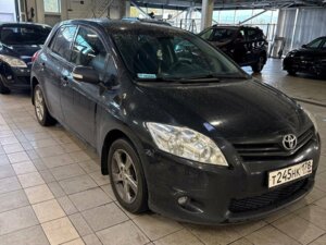 Toyota Auris 2011 1.6 AT (124 л.с.) Комфорт Плюс c пробегом - фото 3