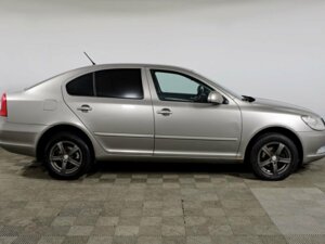 Skoda Octavia 2011 1.6 AT (102 л.с.) Ambition c пробегом - фото 4