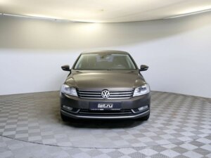 Volkswagen Passat 2012 1.8 AMT (152 л.с.) Highline c пробегом - фото 2