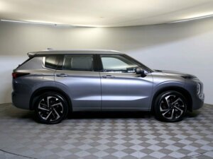 Mitsubishi Outlander 2023 2.5 CVT (184 л.с.) 4WD Premium c пробегом - фото 5