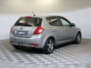 Kia Ceed 2010 1.6 AT (122 л.с.) Comfort c пробегом - фото 5