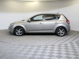 Kia Ceed 2010 1.6 AT (122 л.с.) Comfort c пробегом - фото 8