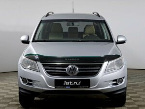Volkswagen Tiguan 2010 2.0 AT (170 л.с.) 4WD Track&Field c пробегом - фото 2