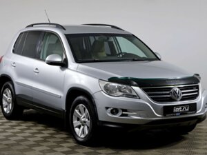 Volkswagen Tiguan 2010 2.0 AT (170 л.с.) 4WD Track&Field c пробегом - фото 3