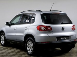 Volkswagen Tiguan 2010 2.0 AT (170 л.с.) 4WD Track&Field c пробегом - фото 7