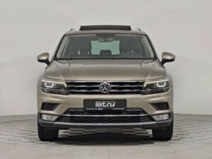 Volkswagen Tiguan 2017 2.0 AMT (180 л.с.) 4WD Highline c пробегом - фото 4