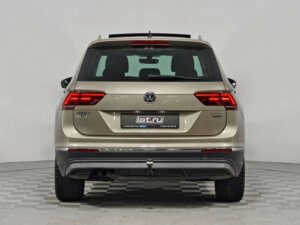 Volkswagen Tiguan 2017 2.0 AMT (180 л.с.) 4WD Highline c пробегом - фото 5
