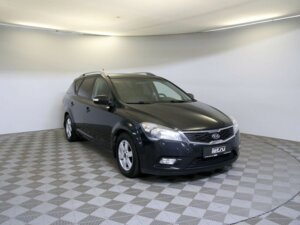 Kia Ceed 2010 1.6 MT (122 л.с.) Comfort c пробегом - фото 3