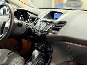 Ford Fiesta 2016 1.6 AMT (120 л.с.) Titanium c пробегом - фото 3