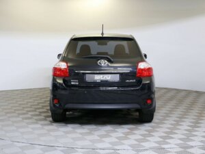 Toyota Auris 2011 1.6 AT (124 л.с.) Комфорт Плюс c пробегом - фото 6