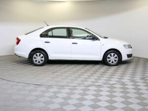 Skoda Rapid 2015 1.6 MT (90 л.с.) Active c пробегом - фото 4