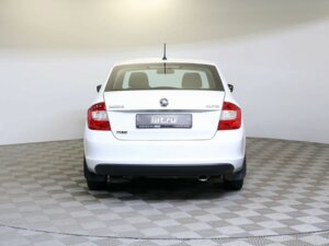 Skoda Rapid 2015 1.6 MT (90 л.с.) Active c пробегом - фото 6