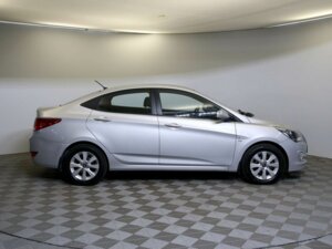 Hyundai Solaris 2016 1.6 AT (123 л.с.) Comfort c пробегом - фото 4