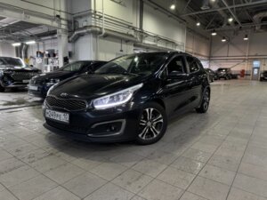 Kia Ceed 2018 1.6 AMT (135 л.с.) Premium c пробегом - фото 1