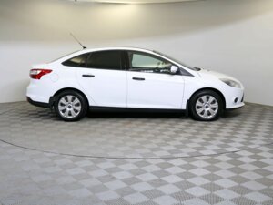 Ford Focus 2011 1.6 MT (105 л.с.) Trend c пробегом - фото 4