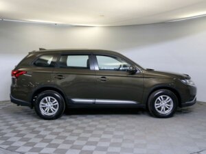 Mitsubishi Outlander 2019 2.0 CVT (146 л.с.) 4WD Invite (2018-2021) c пробегом - фото 4