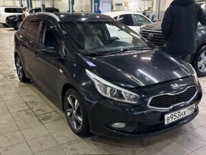 Kia Ceed 2013 1.6 MT (129 л.с.) Comfort c пробегом - фото 2