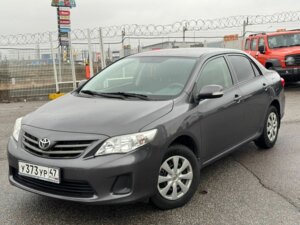Toyota Corolla 2012 1.3 MT (101 л.с.) Комфорт c пробегом - фото 1