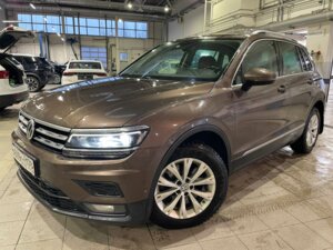 Volkswagen Tiguan 2017 2.0 AMT (180 л.с.) 4WD Comfortline c пробегом - фото 2