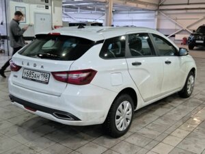 Lada (ВАЗ) Vesta 2024 SW 1.8 CVT (122 л.с.) Comfort'24 (без ESP) c пробегом - фото 3