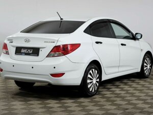 Hyundai Solaris 2013 1.6 AT (123 л.с.) Family c пробегом - фото 5